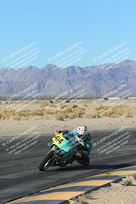 media/Jan-10-2025-CVMA Friday Practice (Fri) [[489e0da257]]/Group 4 and Trackday/Session 2 (Turn 4 Inside)/